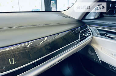 Седан BMW 7 Series 2017 в 