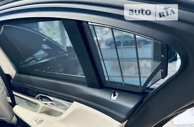 Седан BMW 7 Series 2017 в 