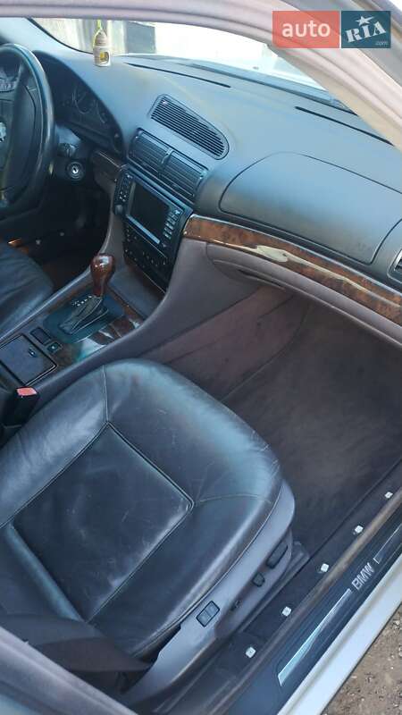 Седан BMW 7 Series 1997 в Днепре