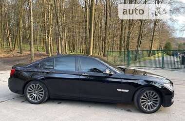 Седан BMW 7 Series 2014 в Львові