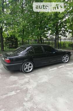 Седан BMW 7 Series 1999 в Малині