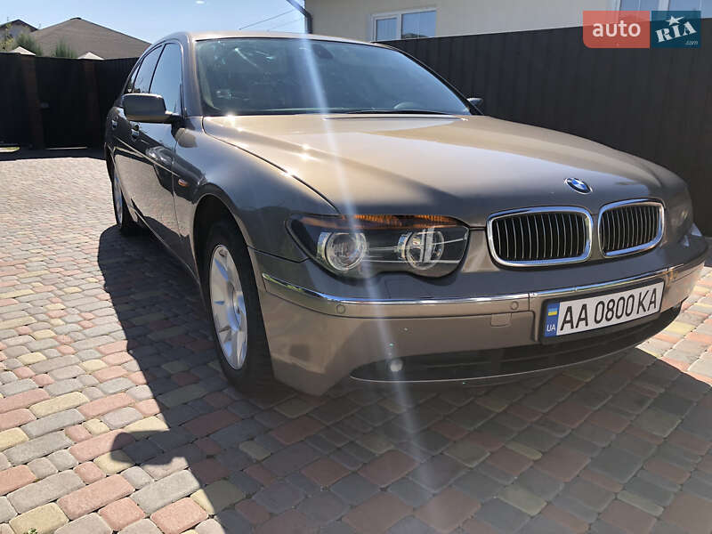 Седан BMW 7 Series 2004 в Києві