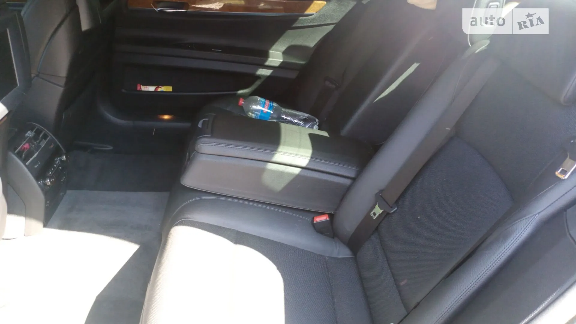 2010 BMW 7er - мініатюра 11