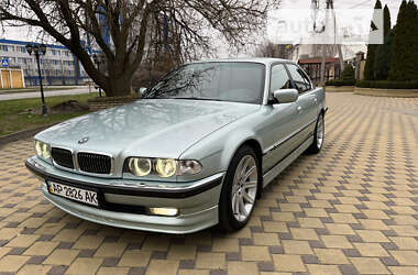 Седан BMW 7 Series 2001 в 