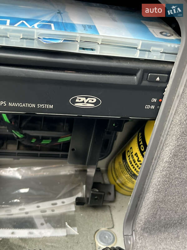 Седан BMW 7 Series 2004 в Самборі