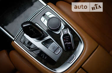 Седан BMW 7 Series 2016 в Ужгороде