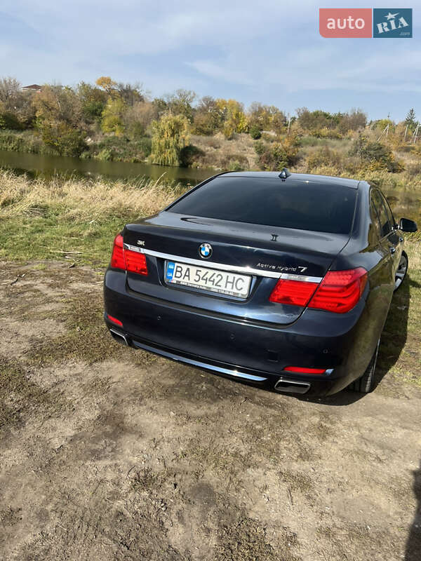 Седан BMW 7 Series 2010 в Кропивницком фото 17 Седан BMW 7 Series 2010 в Кропивницком