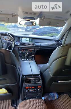 Седан BMW 7 Series 2011 в Львове