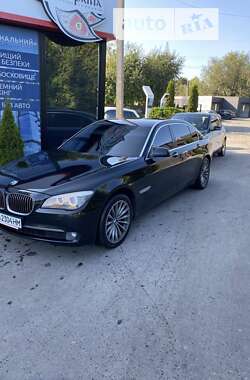 Седан BMW 7 Series 2011 в Львові