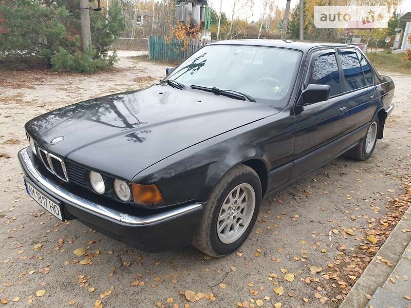 Седан BMW 7 Series 1989 в Житомирі