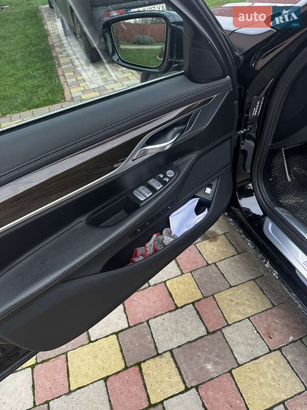 Седан BMW 7 Series 2018 в Ужгороде фото 10 Седан BMW 7 Series 2018 в Ужгороде