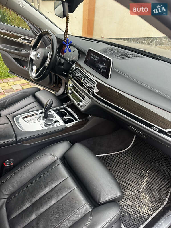 Седан BMW 7 Series 2018 в Ужгороде фото 12 Седан BMW 7 Series 2018 в Ужгороде