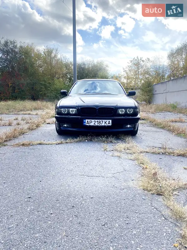 BMW 7 Series 2000