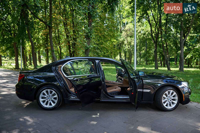 Седан BMW 7 Series 2013 в Києві