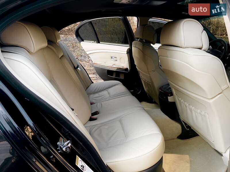 Седан BMW 7 Series 2005 в Тернополі