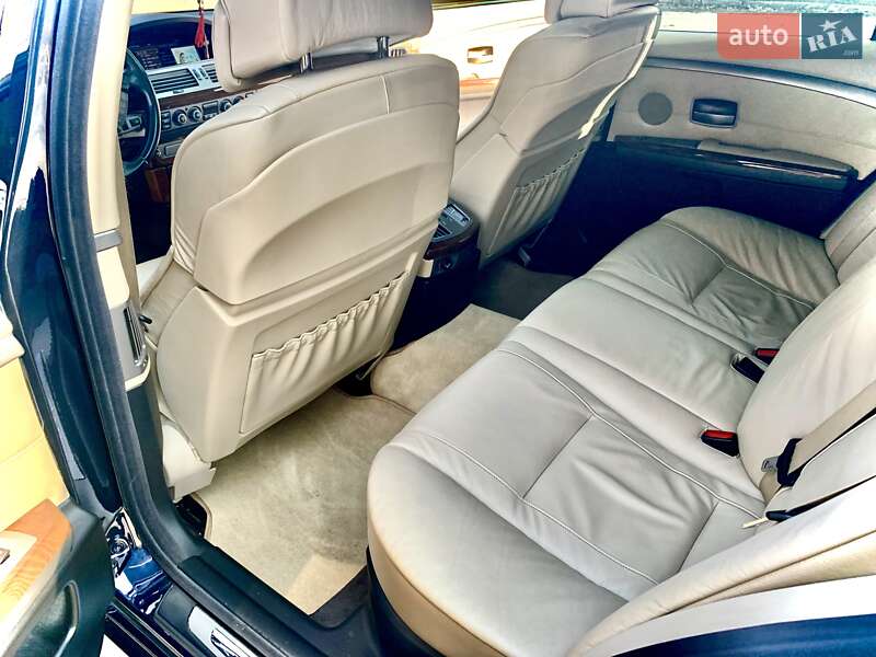 Седан BMW 7 Series 2005 в Тернополі
