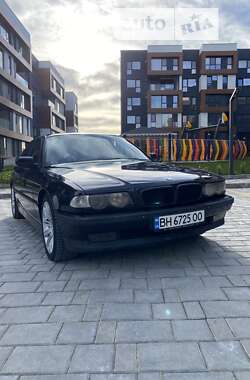 Седан BMW 7 Series 1999 в Килии