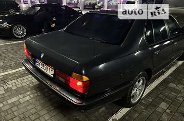 Седан BMW 7 Series 1990 в Ровно
