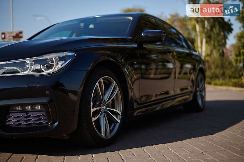 Седан BMW 7 Series 2017 в Одессе
