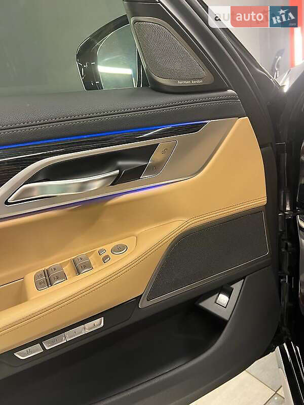 Седан BMW 7 Series 2017 в Одессе