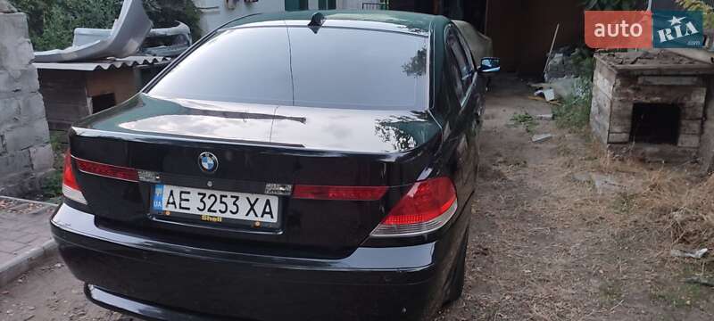 Седан BMW 7 Series 2004 в Днепре