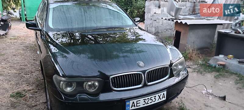 Седан BMW 7 Series 2004 в Днепре