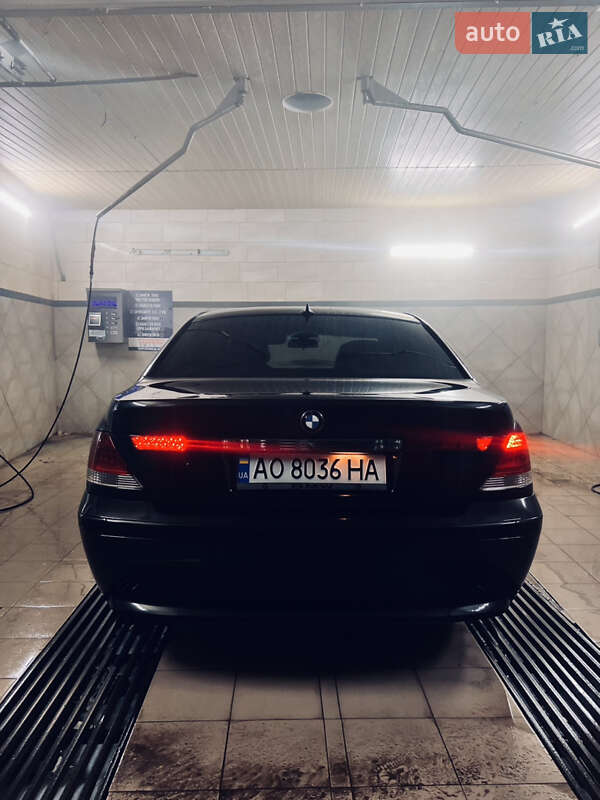 Седан BMW 7 Series 2002 в Чопі