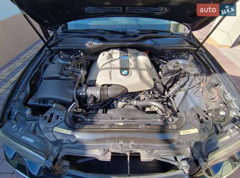 Седан BMW 7 Series 2003 в Первомайске