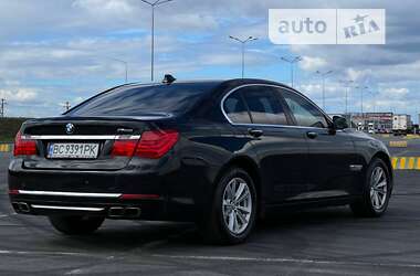 Седан BMW 7 Series 2010 в Львове