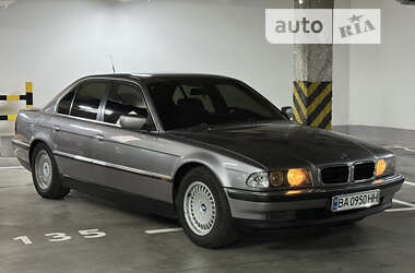 Седан BMW 7 Series 1994 в Киеве