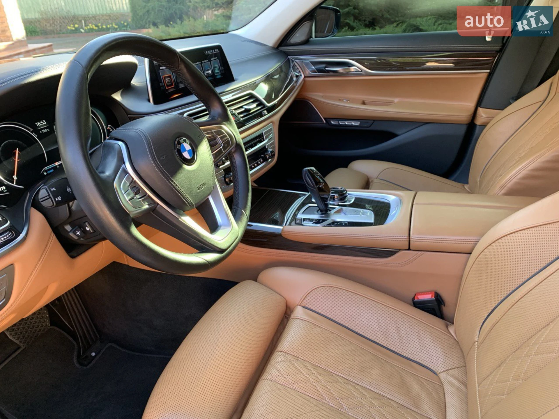 2015 BMW 7er - мініатюра 15