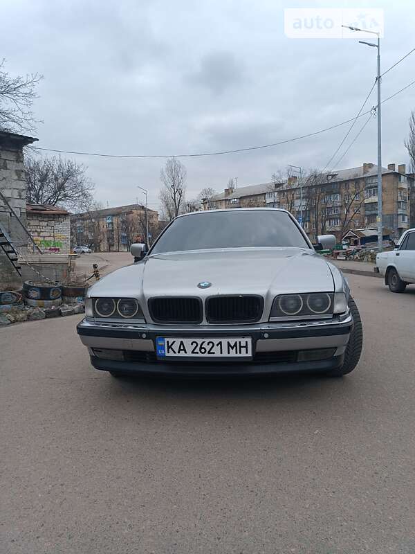 Седан BMW 7 Series 1994 в Києві
