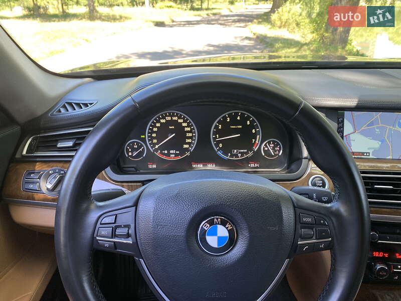 Седан BMW 7 Series 2011 в Ровно