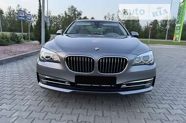 Седан BMW 7 Series 2015 в Дніпрі