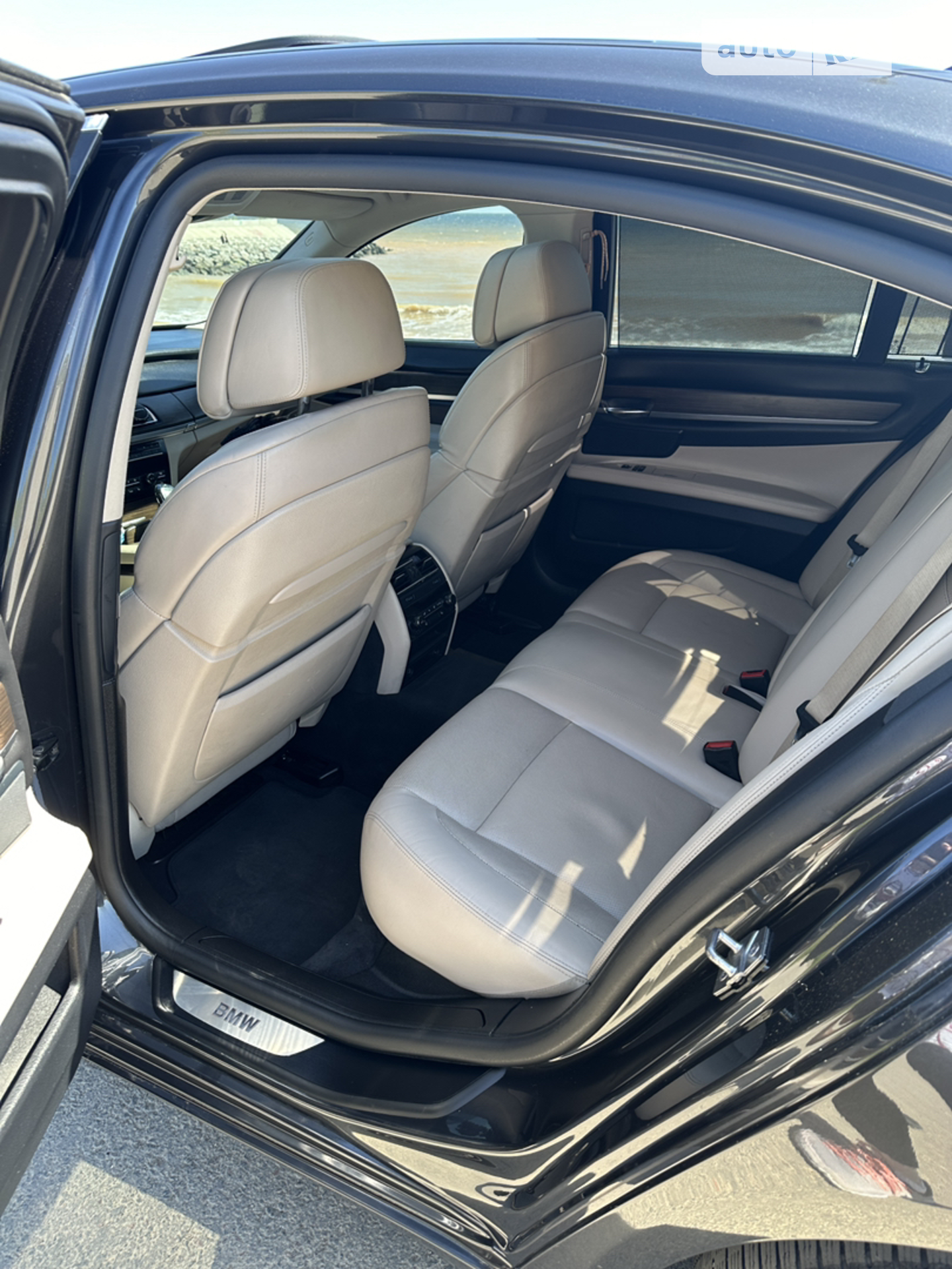 2011 BMW 7er - мініатюра 7