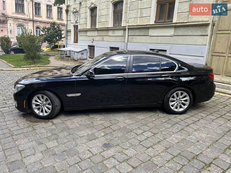 Седан BMW 7 Series 2015 в Чернівцях