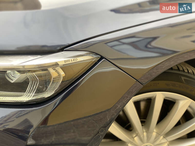 Седан BMW 7 Series 2020 в Черновцах