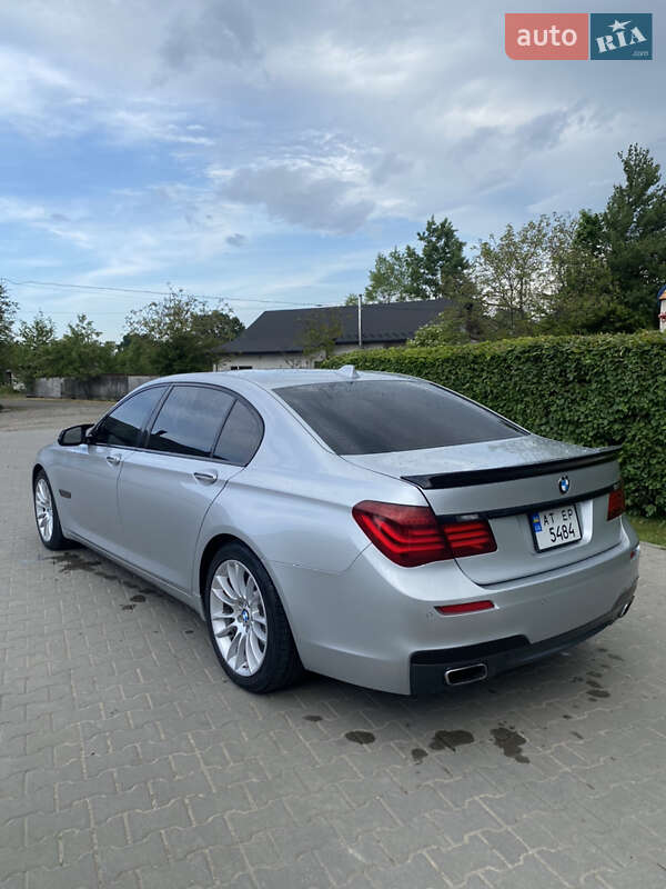 Седан BMW 7 Series 2014 в Косове