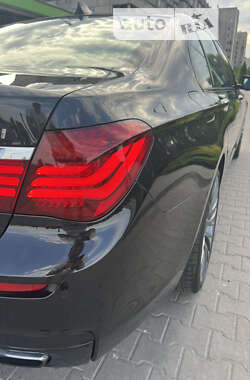 Седан BMW 7 Series 2013 в Черкасах