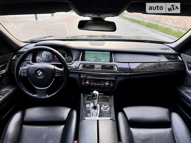 Седан BMW 7 Series 2012 в Луцьку