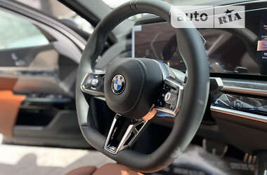 Седан BMW 7 Series 2023 в Киеве