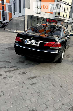 Седан BMW 7 Series 2007 в Вараше