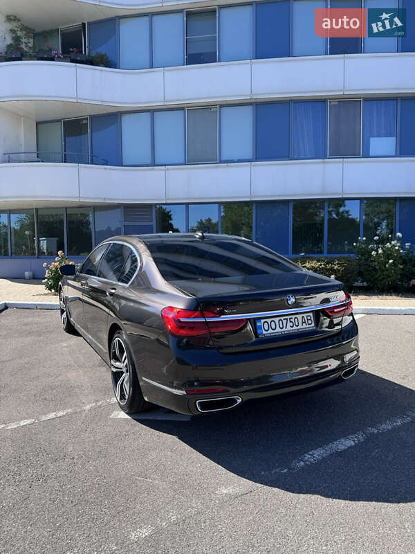 Седан BMW 7 Series 2015 в Одессе фото 5 Седан BMW 7 Series 2015 в Одессе