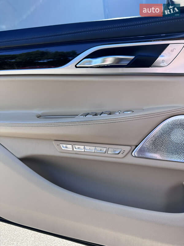 Седан BMW 7 Series 2015 в Одессе фото 31 Седан BMW 7 Series 2015 в Одессе