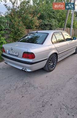 Седан BMW 7 Series 2000 в 