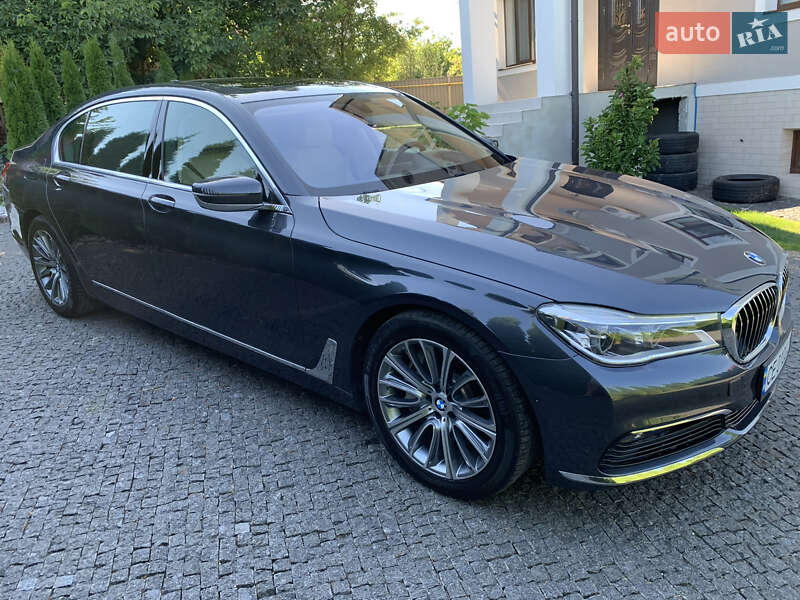 Седан BMW 7 Series 2015 в Кицмани