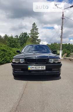 Седан BMW 7 Series 1999 в Малині