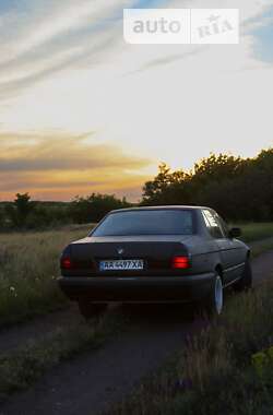 Седан BMW 7 Series 1988 в Новоукраинке