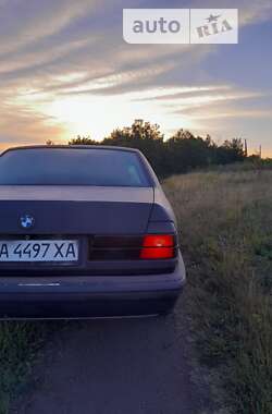 Седан BMW 7 Series 1988 в Новоукраинке