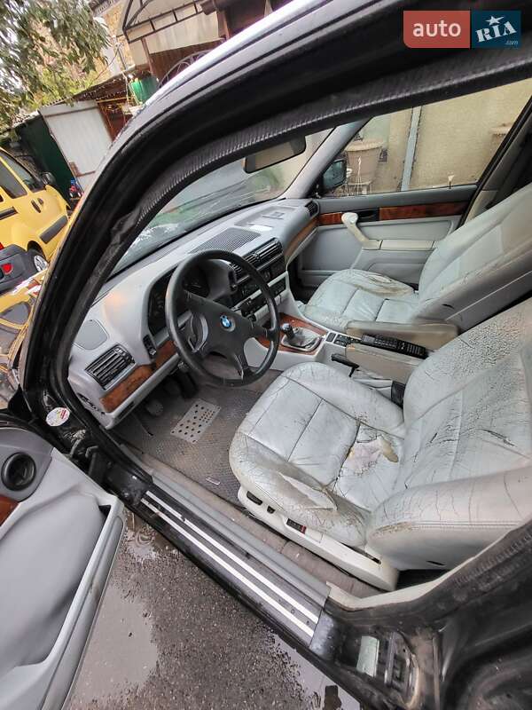 Седан BMW 7 Series 1991 в Одесі